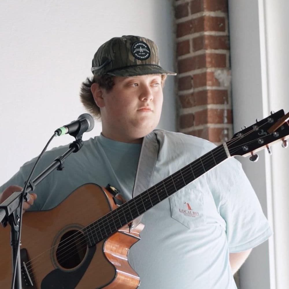 Bayker Blankenship – Singer-Songwriter