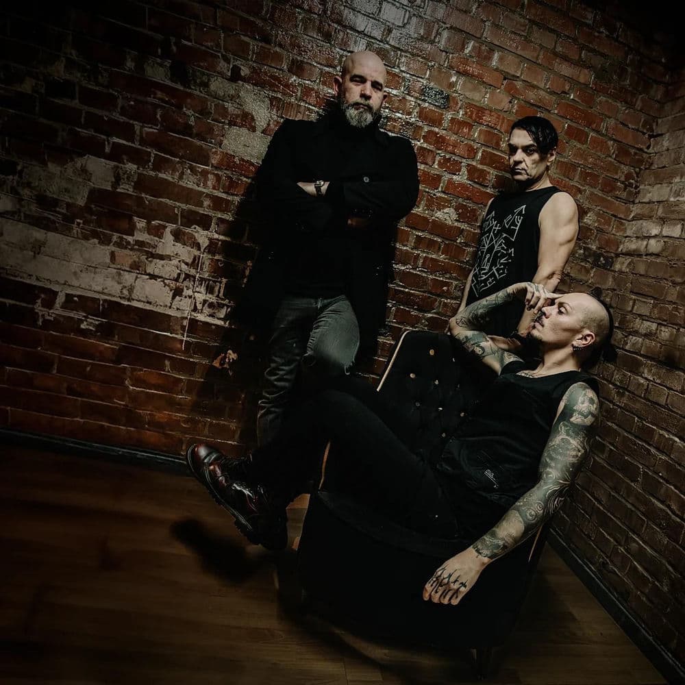 Future Lied to us – Alternative