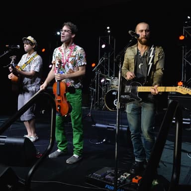 Joe Hertler & the Rainbow Seekers