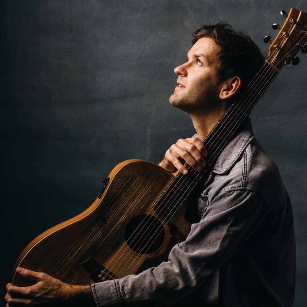 Daniel Champagne – Singer-Songwriter