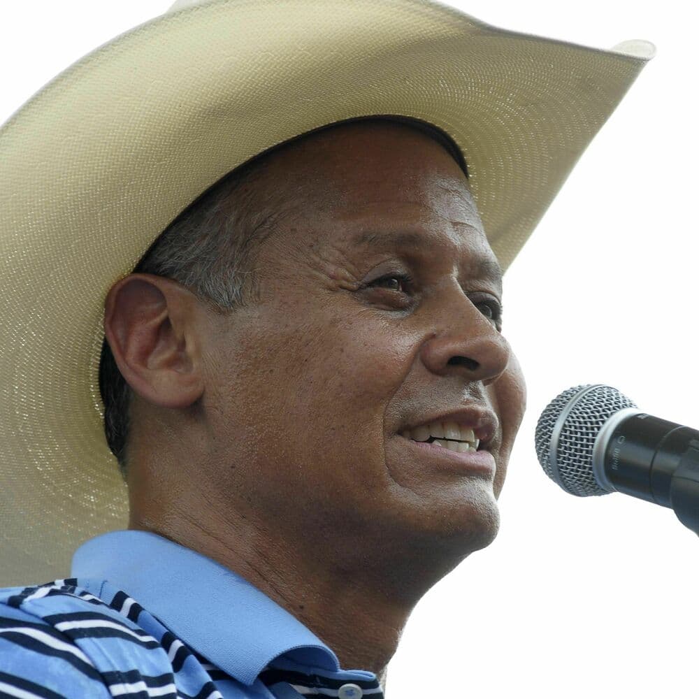 Neal McCoy – Country