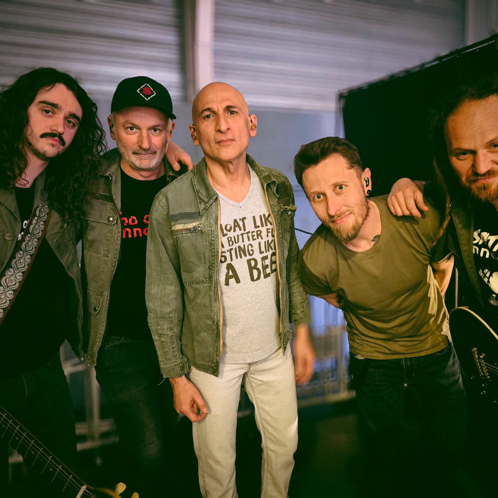 NO ONE IS INNOCENT – Alternative Rock
