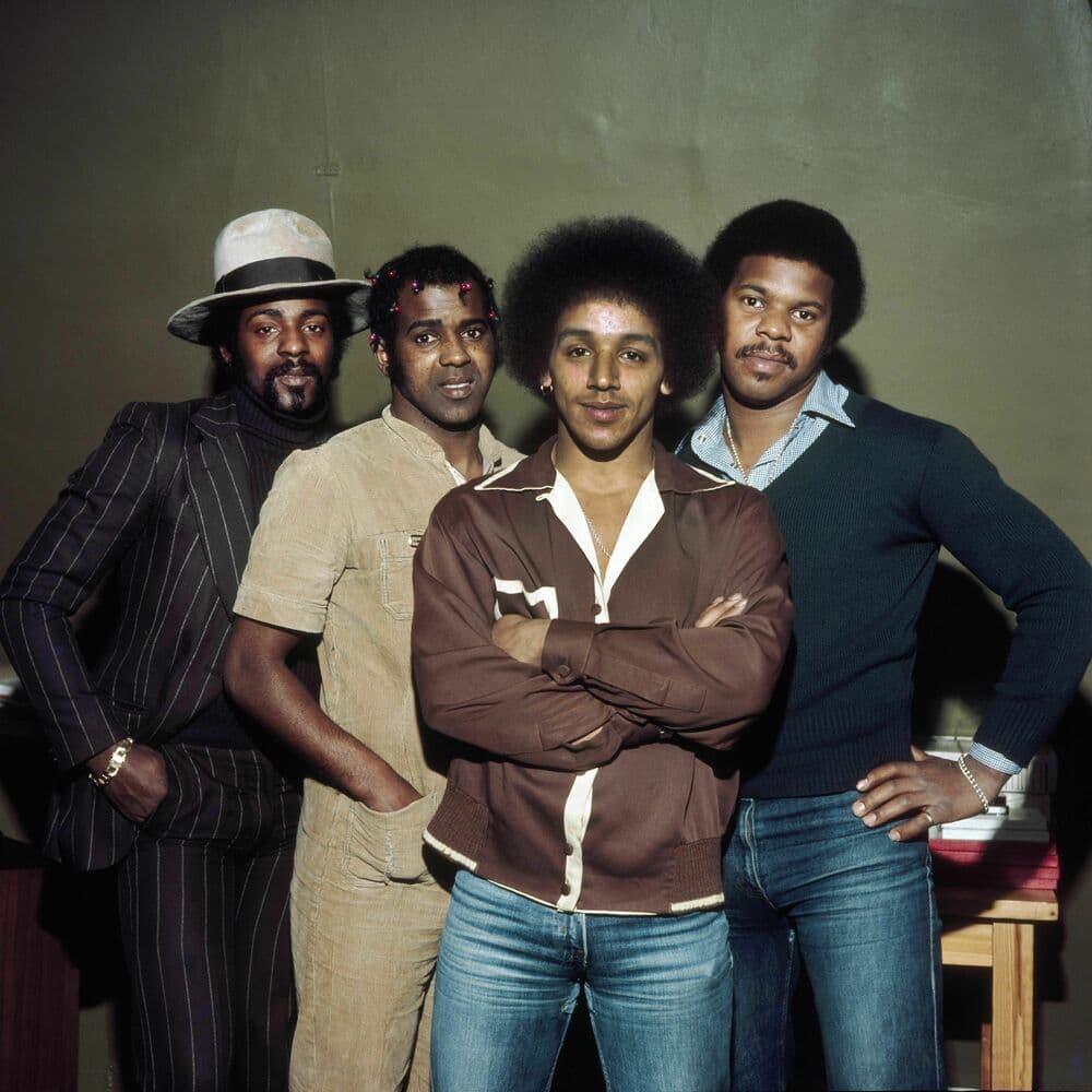 THE REAL THING – R&B