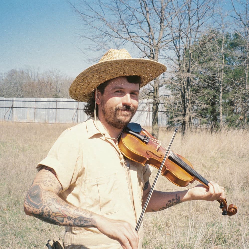 Nick Shoulders β Country