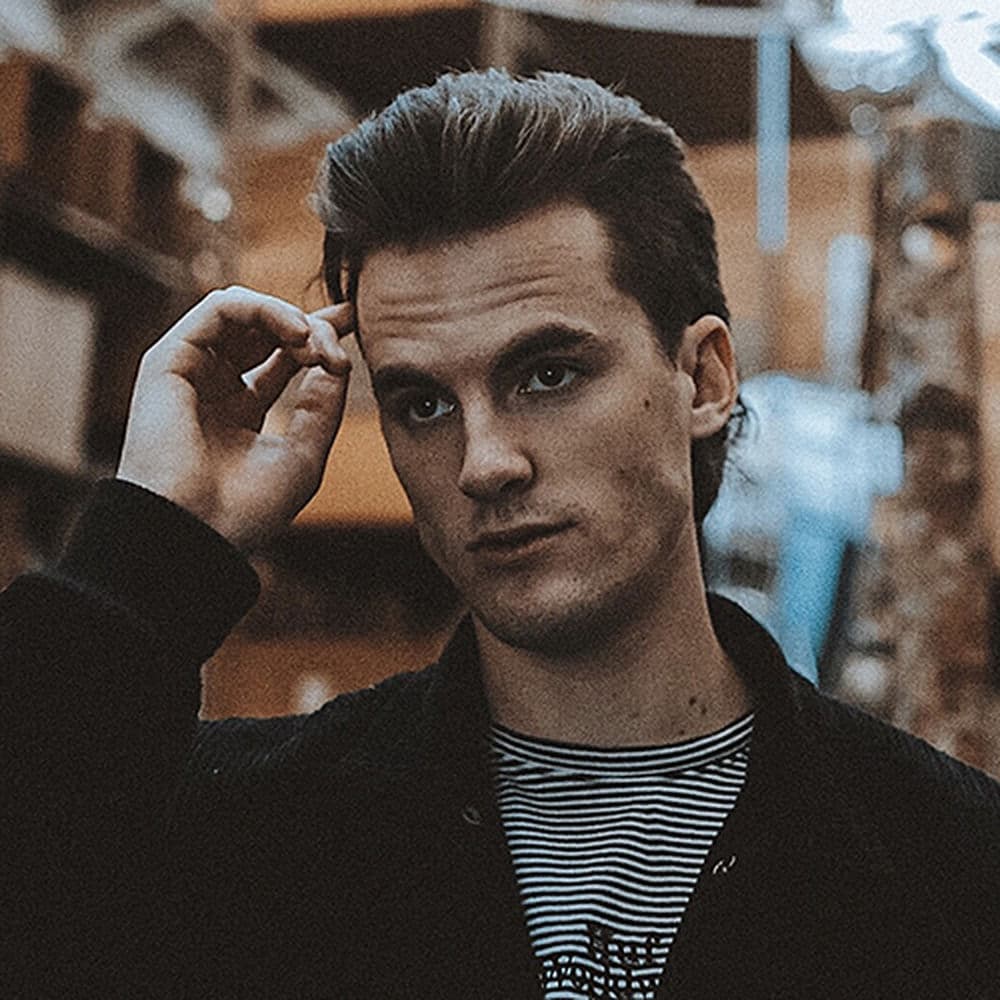DEVAULT – Dance