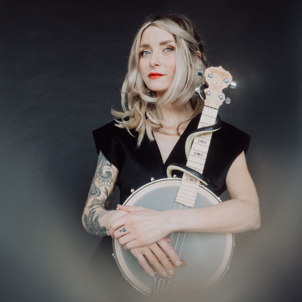 Sarah Lesch – Singer-Songwriter