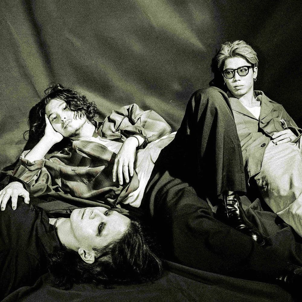 SIX LOUNGE – Pop Rock
