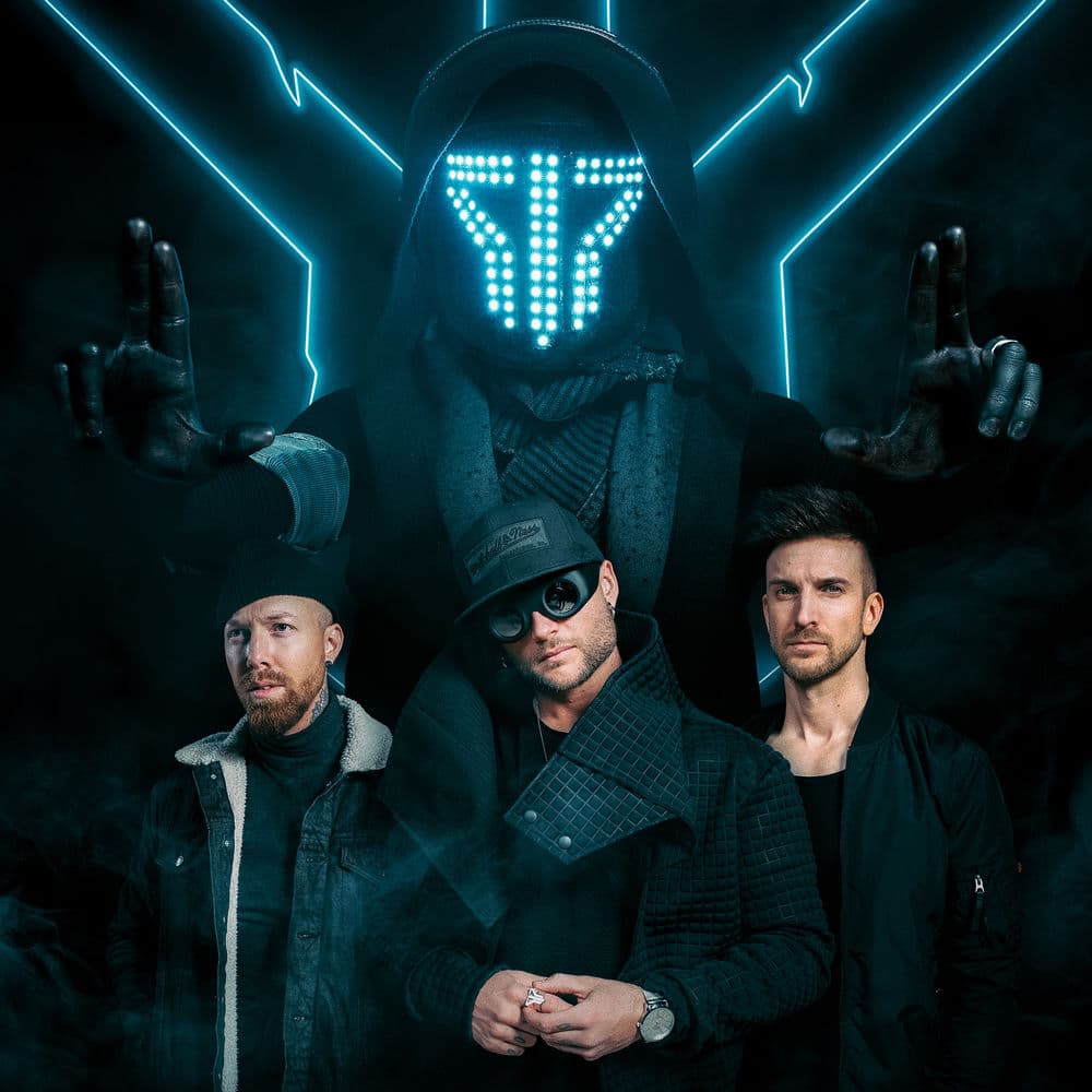 SMASH INTO PIECES – Alternative Rock