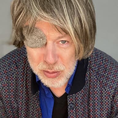 MOMUS