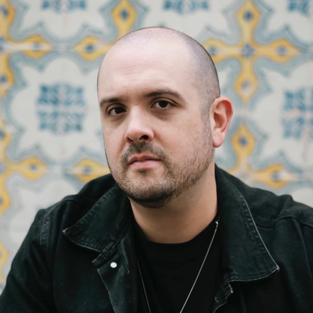VICTOR RUIZ – Techno