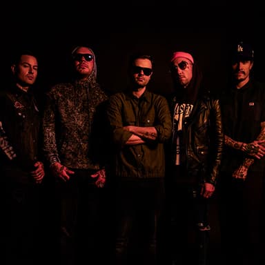 HOLLYWOOD UNDEAD