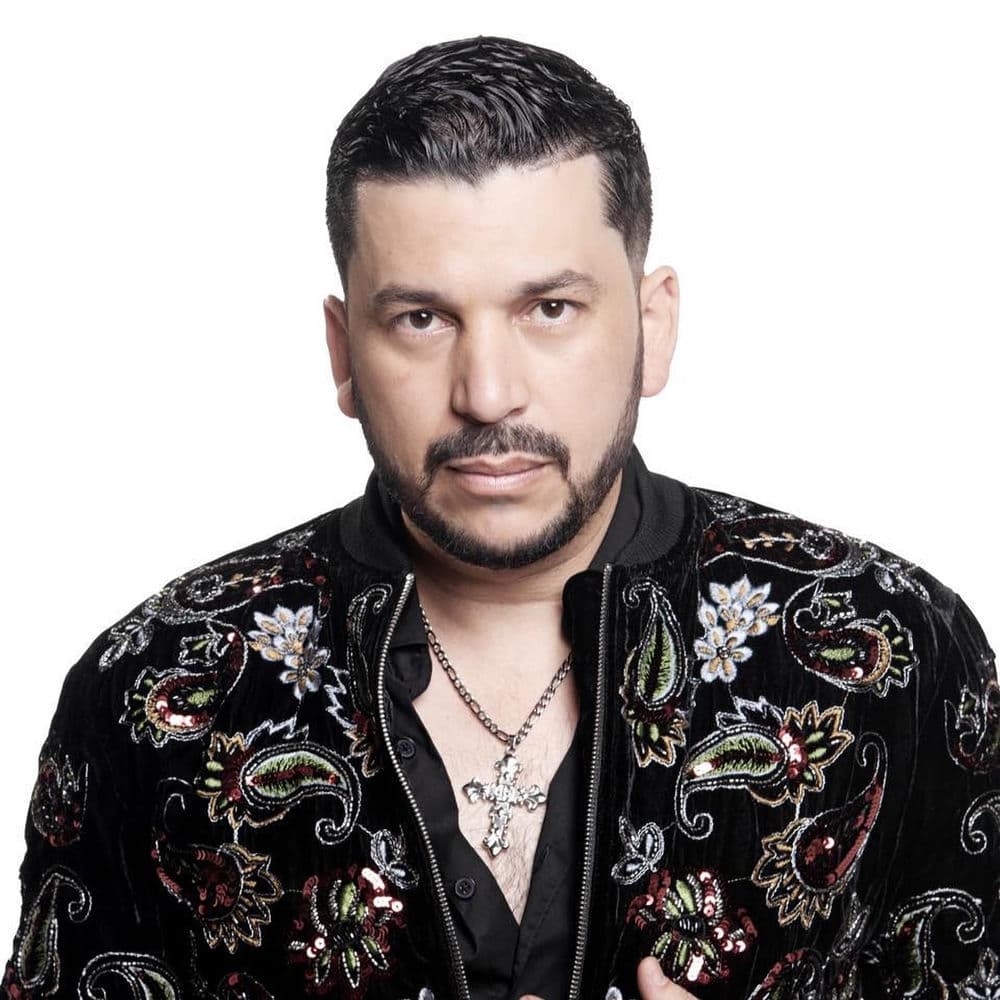 Luis Angel "El Flaco" – Latin