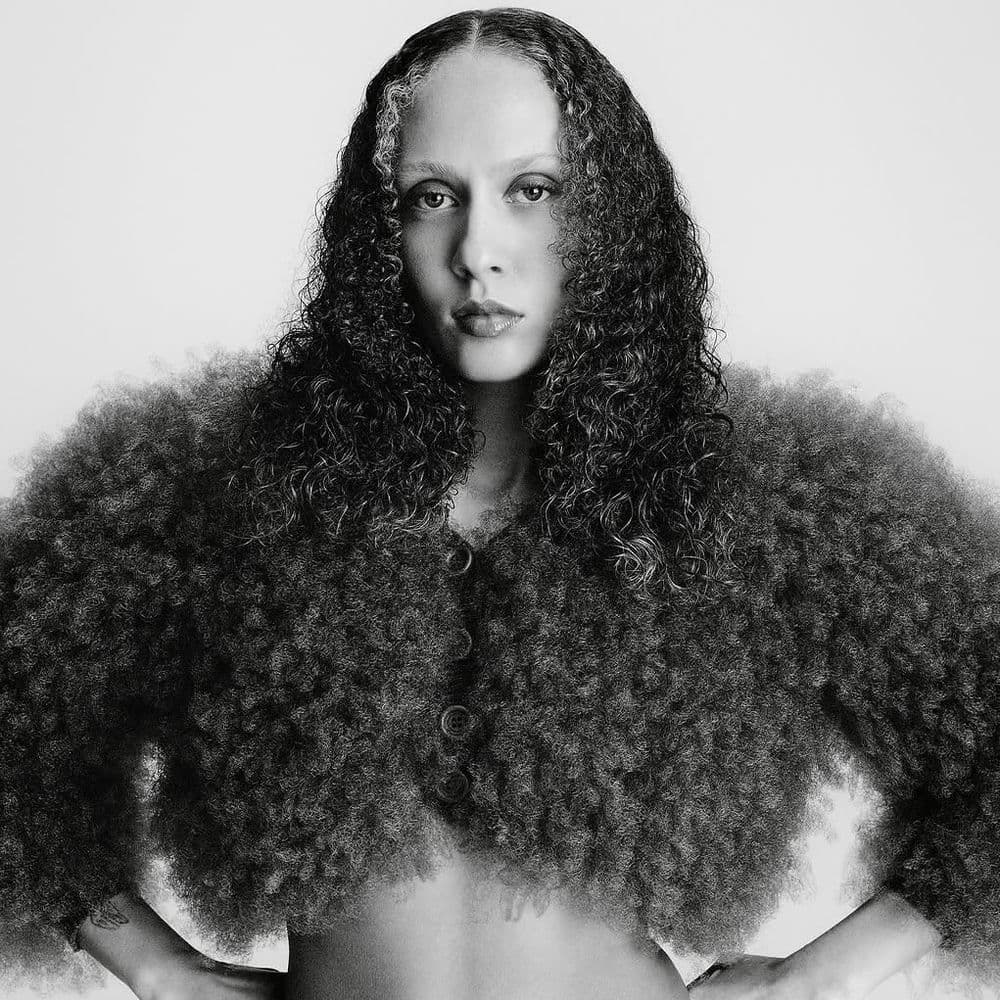 CARLA GENUS – Rap/Hip Hop