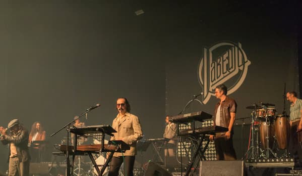 DABEULL LIVE BAND – R&B