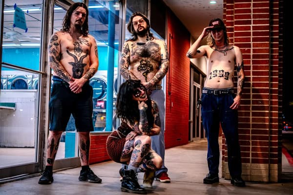 Throat Piss – Rock