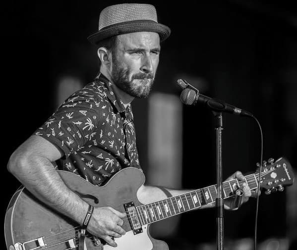 GEOFFREY LUCKY PEPPER – Rock