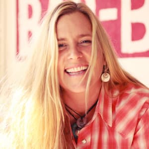 Susan Gibson – Singer-Songwriter