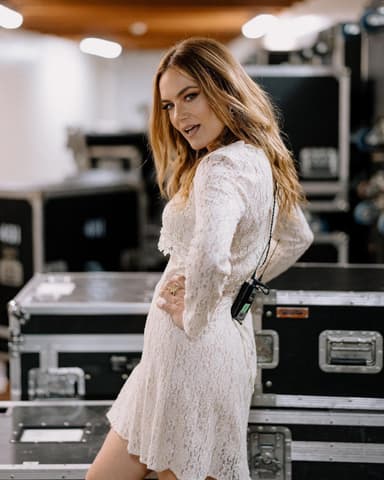Julia Stone