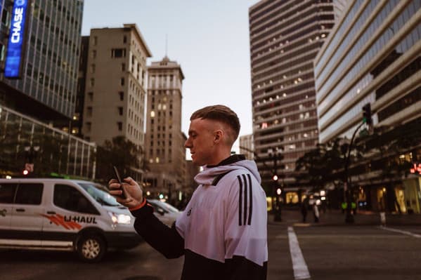 KING HENRY – Electro