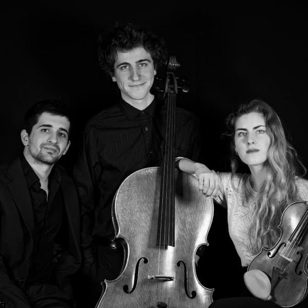 TRIO ZELIHA – Classical