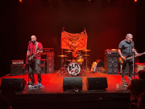 Canadian Rifle – Rock