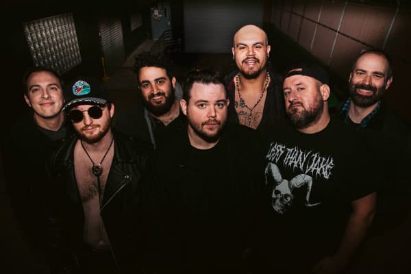 TITLE HOLDER – Rock