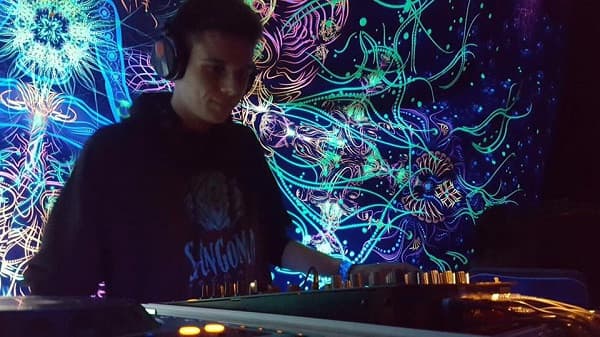 Rustlerfari – Electro