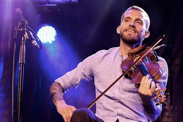 Nicolas Pellerin – Folk, World, & Country