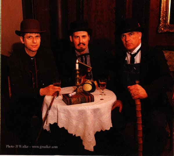 The Curst Sons – Pop