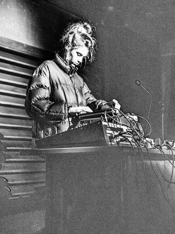Elvin Brandhi – Techno