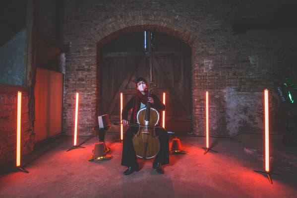 Sophie-Justine Herr – Electro