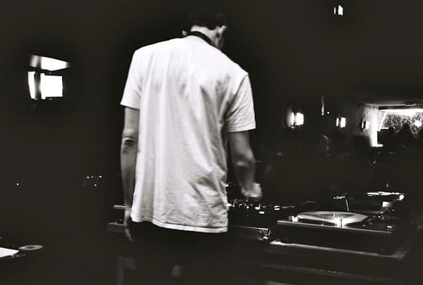 Ivan Liechti – Pop