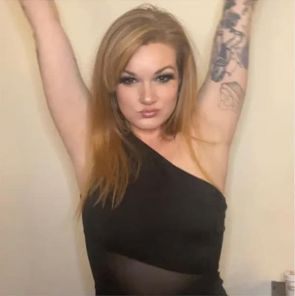 Roxxi Red