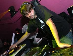 Cosy Mozzy – Electro