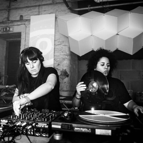 Blasha & Allatt – Dance