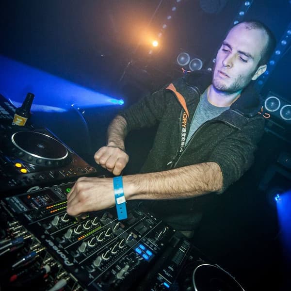 Neuronod – Electro