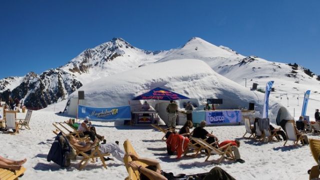 Snowbombing