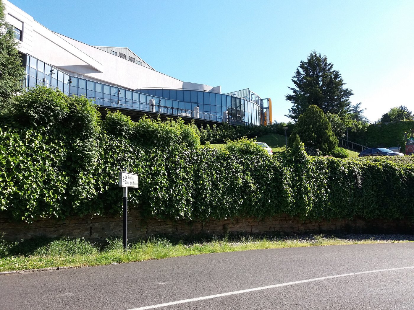 Salle Radiant-Bellevue à Caluire-et-Cuire, vue extérieure
