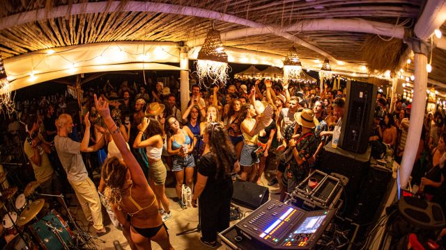 WORLDWIDE FESTIVAL SETE